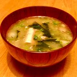 鍋いらず！お椀で作る1人分のサバ缶みそ汁